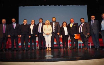 Αποκλείστηκαν από την εκδήλωση για το παραλιακό μέτωπο οι δήμαρχοι Γλυφάδας και Αλίμου. Τους βάζουν στην άκρη και προχωρούν χωρίς αυτούς.