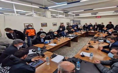 ΠΕΦΤΕΙ ΧΟΝΤΡΟ ΔΟΥΛΕΜΑ! ΝΑ ΜΠΟΥΝ ΠΡΟΣΤΙΜΑ ΣΤΟΥΣ ΧΑΡΔΑΛΙΑ, ΓΓ ΥΠΟΥΡΓΕΙΟΥ ΥΓΕΙΑΣ, ΠΕΡΙΦΕΡΕΙΑΡΧΗ ΚΑΙ ΔΗΜΑΡΧΟ ΜΥΚΗΣ ΑΝ ΖΟΥΜΕ ΣΕ ΚΡΑΤΟΣ ΔΙΚΑΙΟΥ (ΦΩΤΟ) (φωτο+βίντεο)