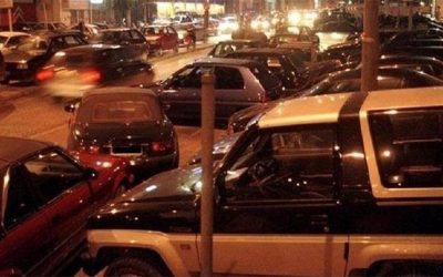 ΜΕ ΔΗΜΟΤΙΚΕΣ ΠΛΑΤΕΣ ΠΑΡΑΝΟΜΟΥΣΑΝ ΚΑΘΗΜΕΡΙΝΑ ΟΙ ΕΠΙΧΕΙΡΗΜΑΤΙΕΣ. ΥΠΑΡΧΕΙ ΔΗΜΟΤΙΚΗ ΑΣΤΥΝΟΜΙΑ;