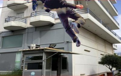 “Βούτηξε” 18χρονος από τον πρώτο όροφο του τμήματος Αλίμου χθες το απόγευμα. Σε κρίσιμη κατάσταση η υγεία του.